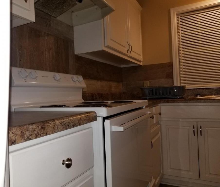 1303 Proper St - Photo 4 of 12