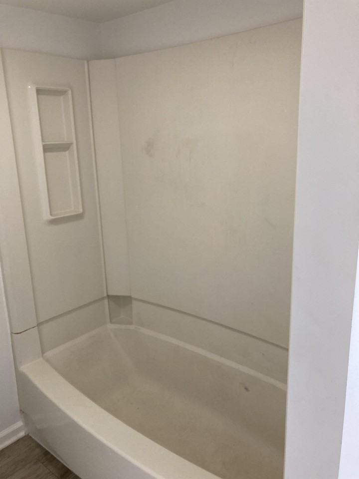 116 E 2nd St #1 - Photo 3 of 40