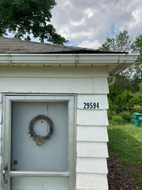 29594 Cambridge St - Photo 2 of 2