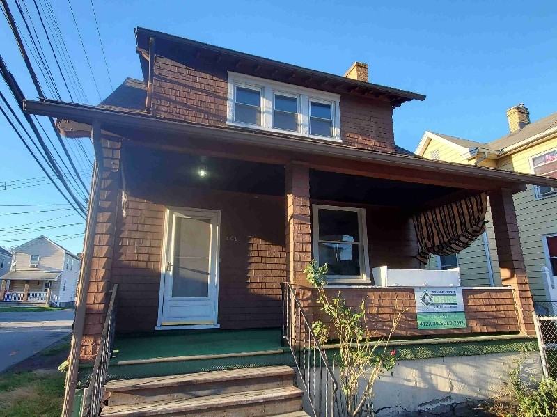 401 6th St - Photo 2 of 12