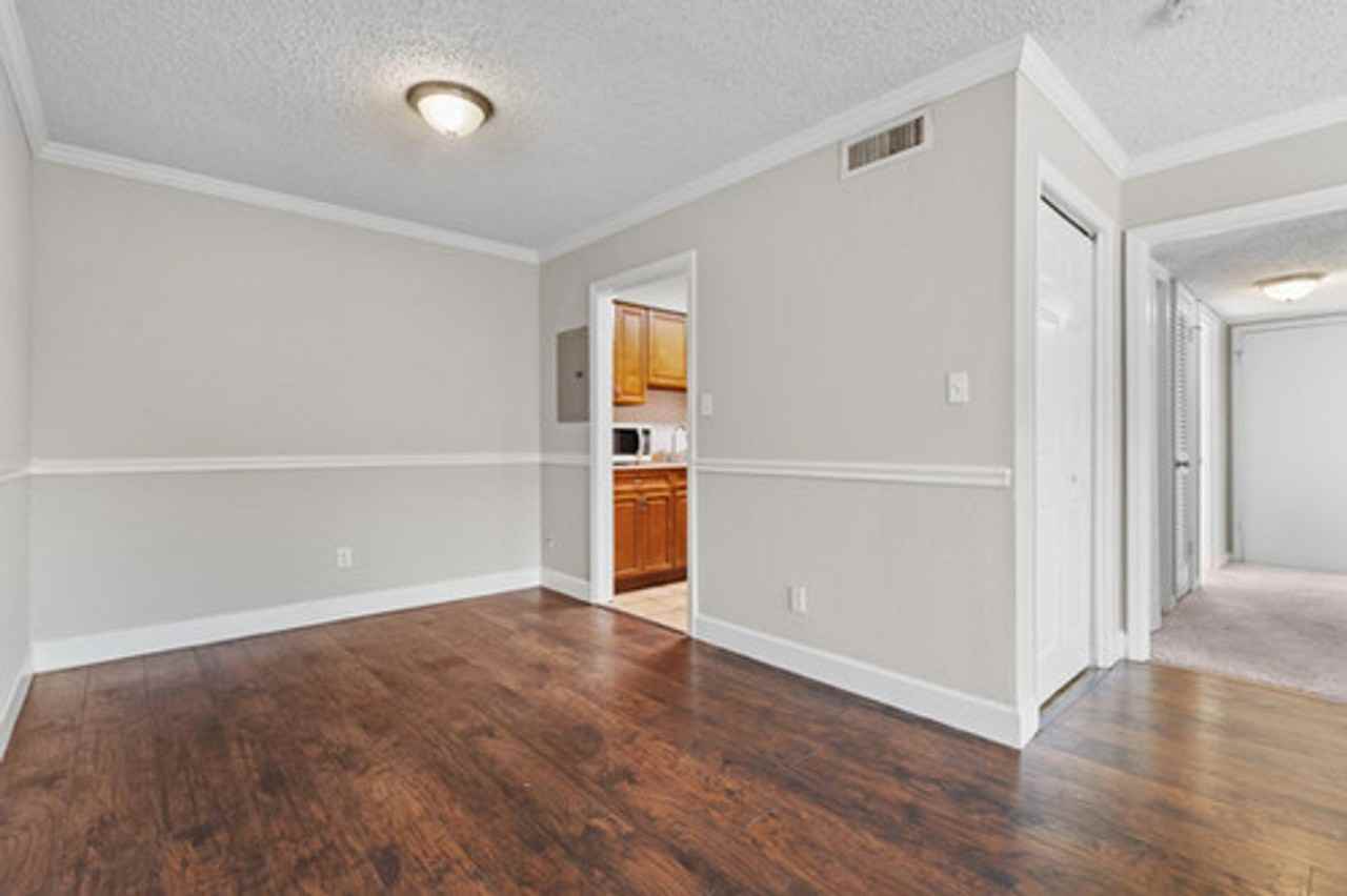 375 Wymore Rd #204 - Photo 2 of 18