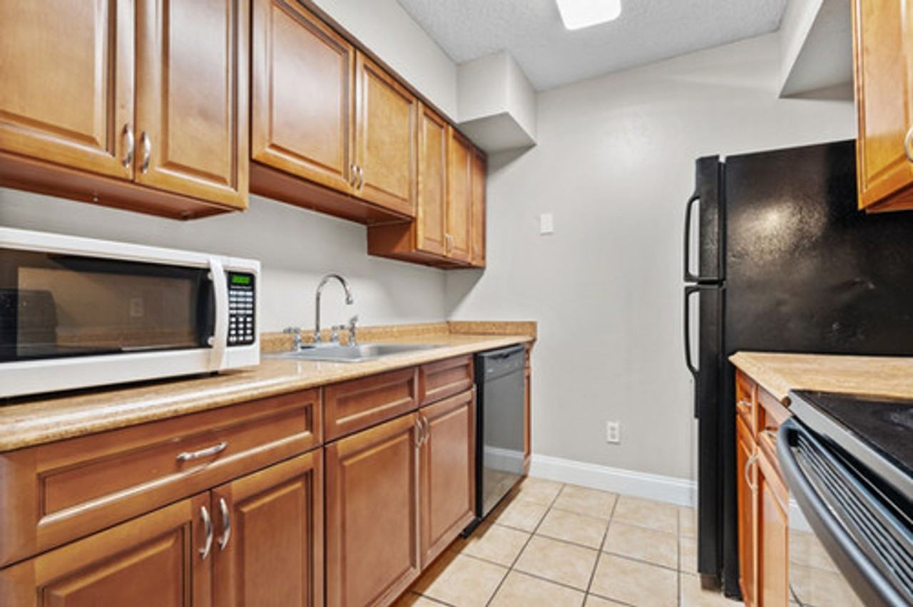 375 Wymore Rd #204 - Photo 5 of 18