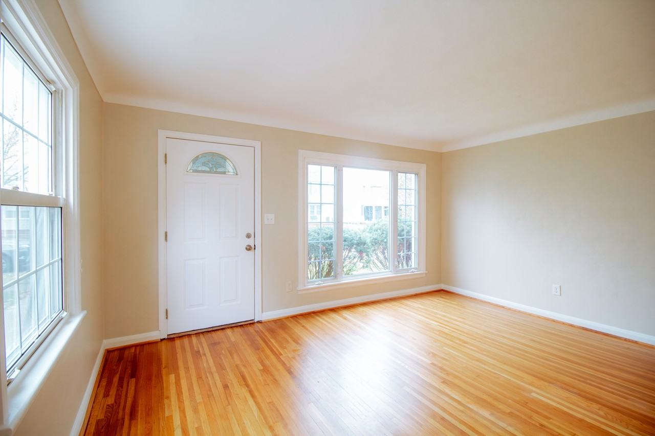 745 Southover Rd #NA - Photo 3 of 26