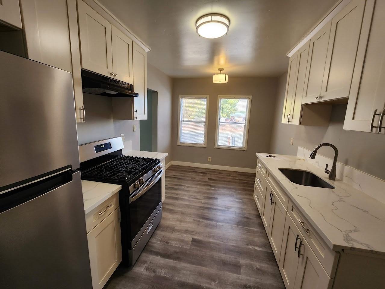 2790 26th Ave - Photo 2 of 8