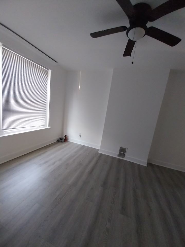 1933 N Patton St #NA - Photo 6 of 15