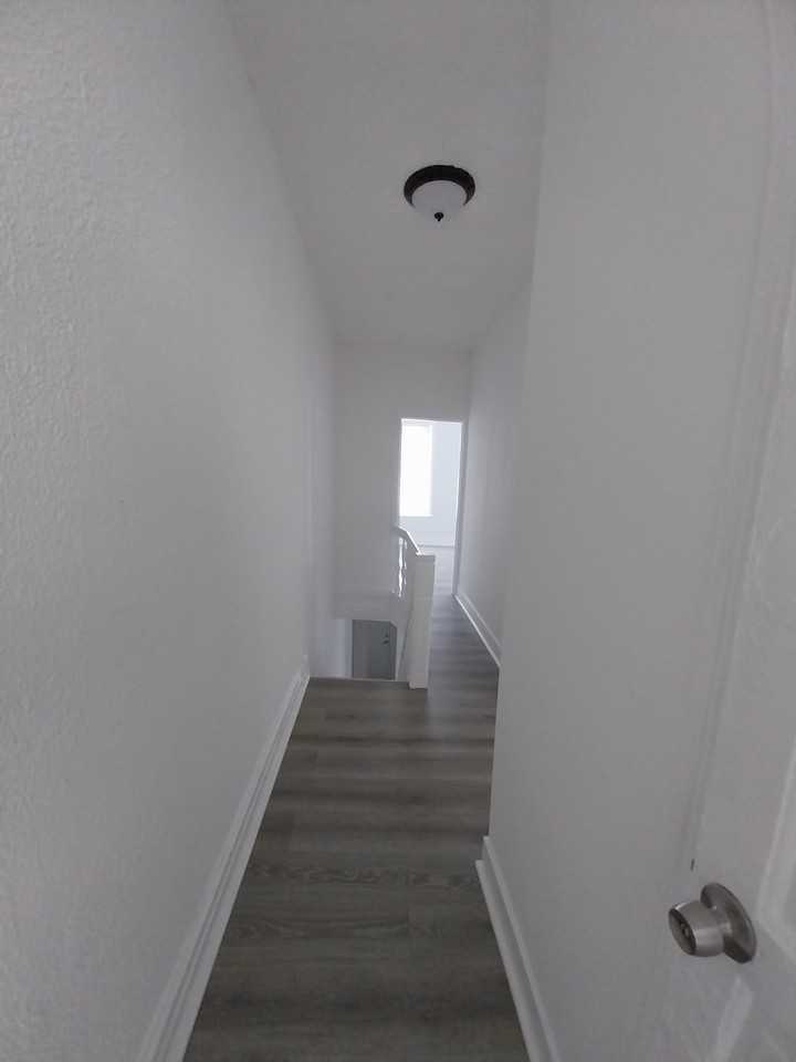 1933 N Patton St #NA - Photo 7 of 15