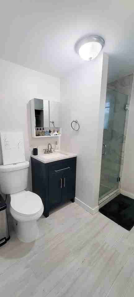 2517 Sw 32nd Ave #B - Photo 3 of 5