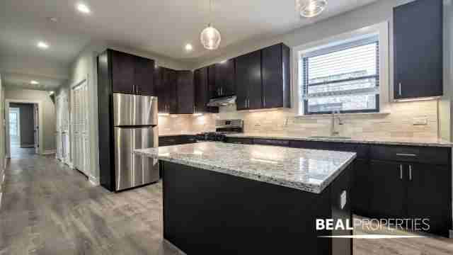 1140 Maple Ave - Photo 2 of 10