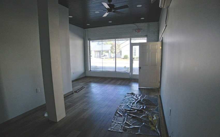 218 S Main St - Photo 7 of 14