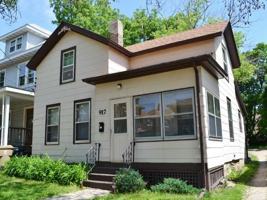 featured image of 917 E Johnson St