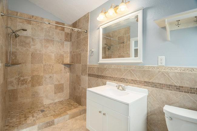 S Jefferson Ave - Photo 2 of 4