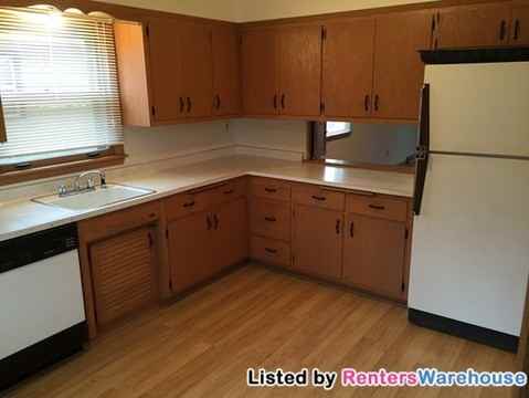 4332 N 100th St - Photo 3 of 15