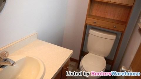 823 Woodgate Dr - Photo 2 of 8