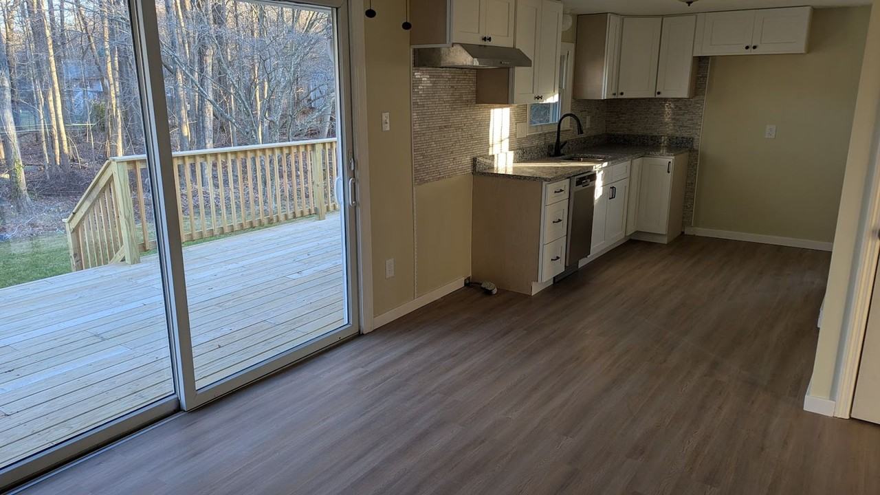 6 Old Meetinghouse Road - Photo 4 of 19