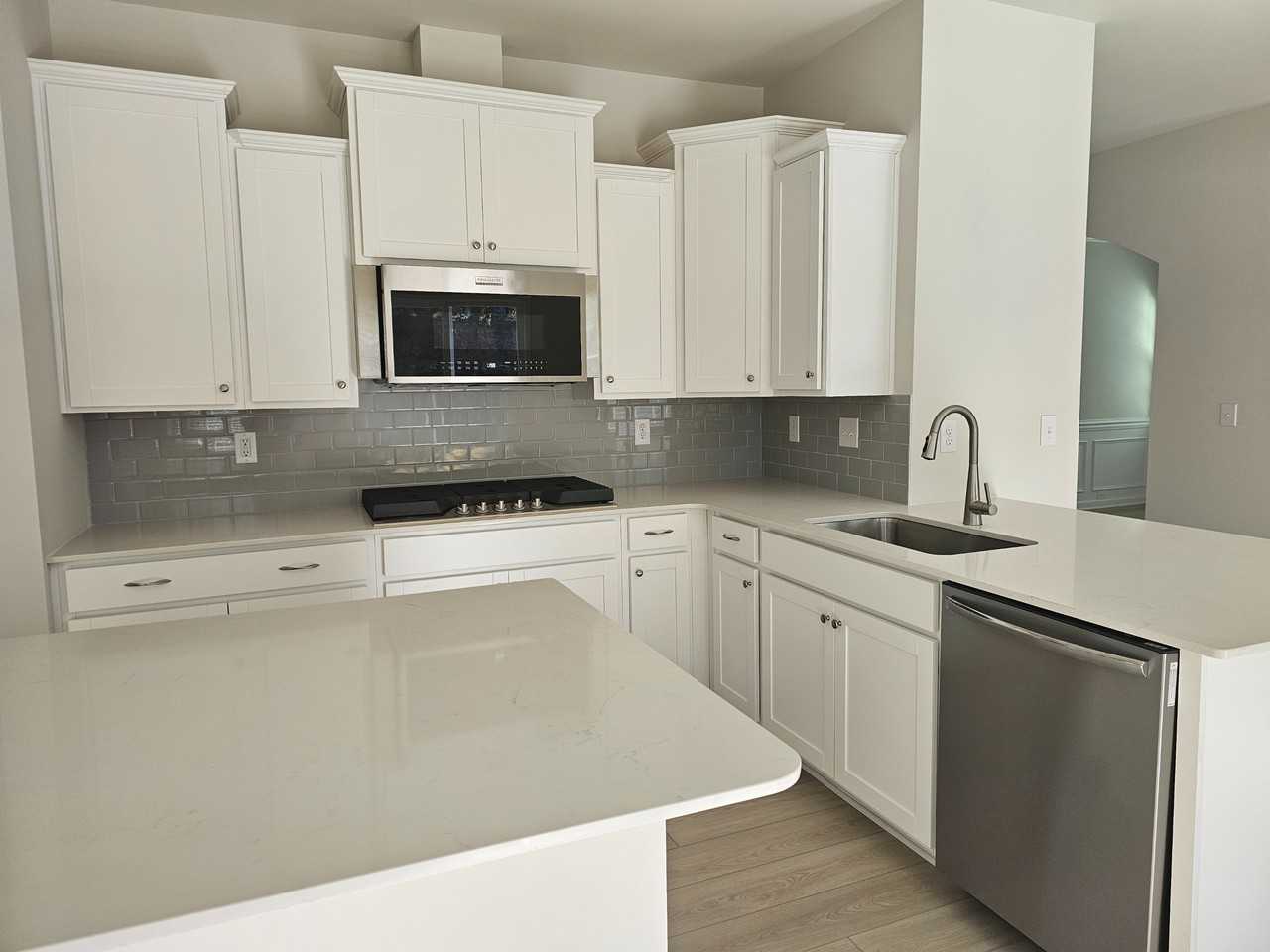 314 Hamptons Cove Rd - Photo 4 of 12