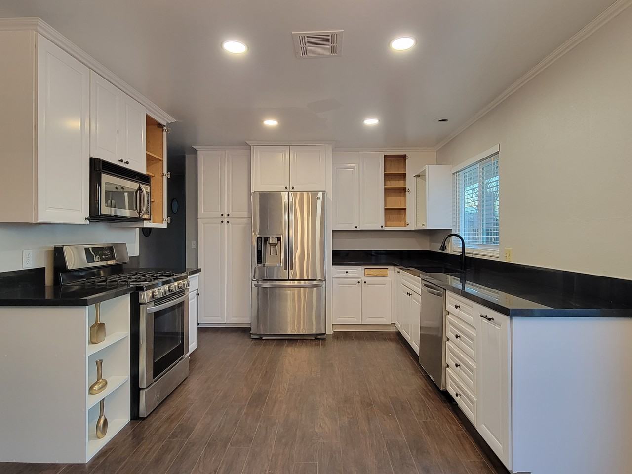 6077 Juniper Ave #NA - Photo 7 of 19