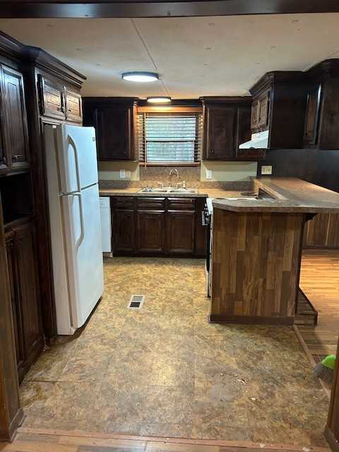 177 Floyd Street - Photo 6 of 15