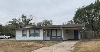 3355 S Glenn Ave - Photo 1 of 1