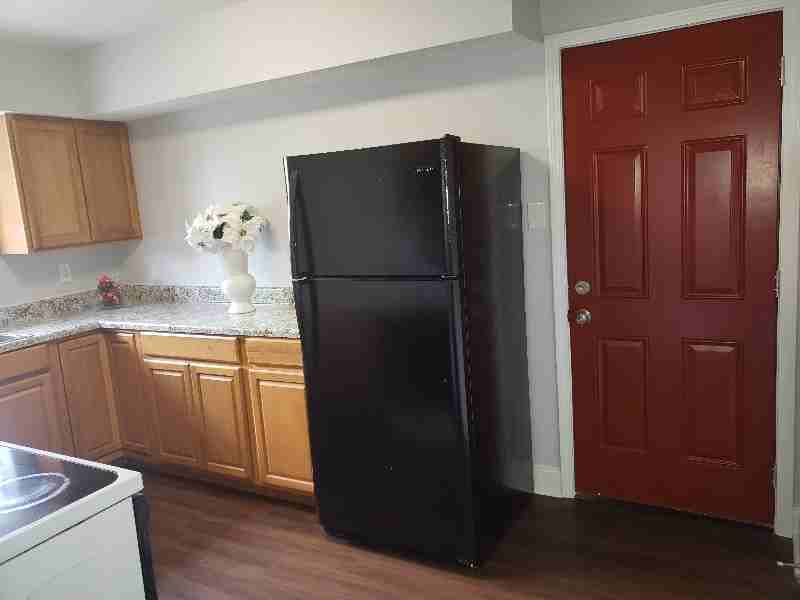 646 Urbandale St - Photo 7 of 13