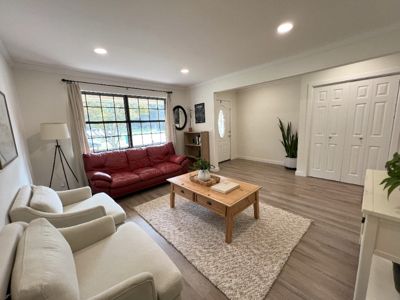 317 Pontevedra Ln - Photo 7 of 15