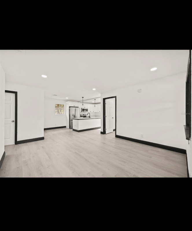 2402 Cassell St - Photo 3 of 20