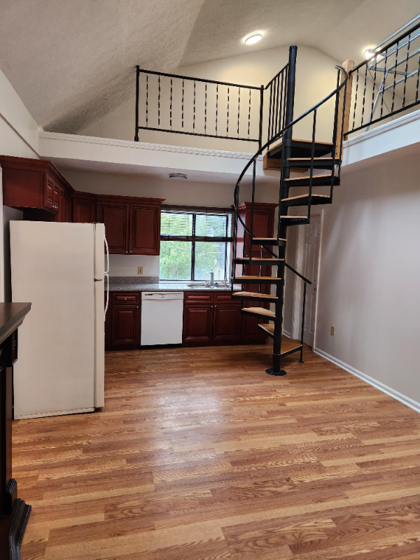 80 Weirton St - Photo 2 of 16