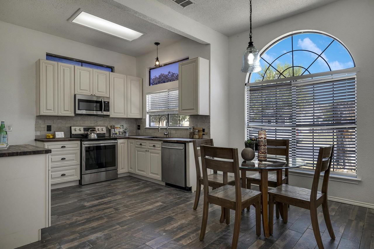 6311 Village Clf #NA - Photo 5 of 18