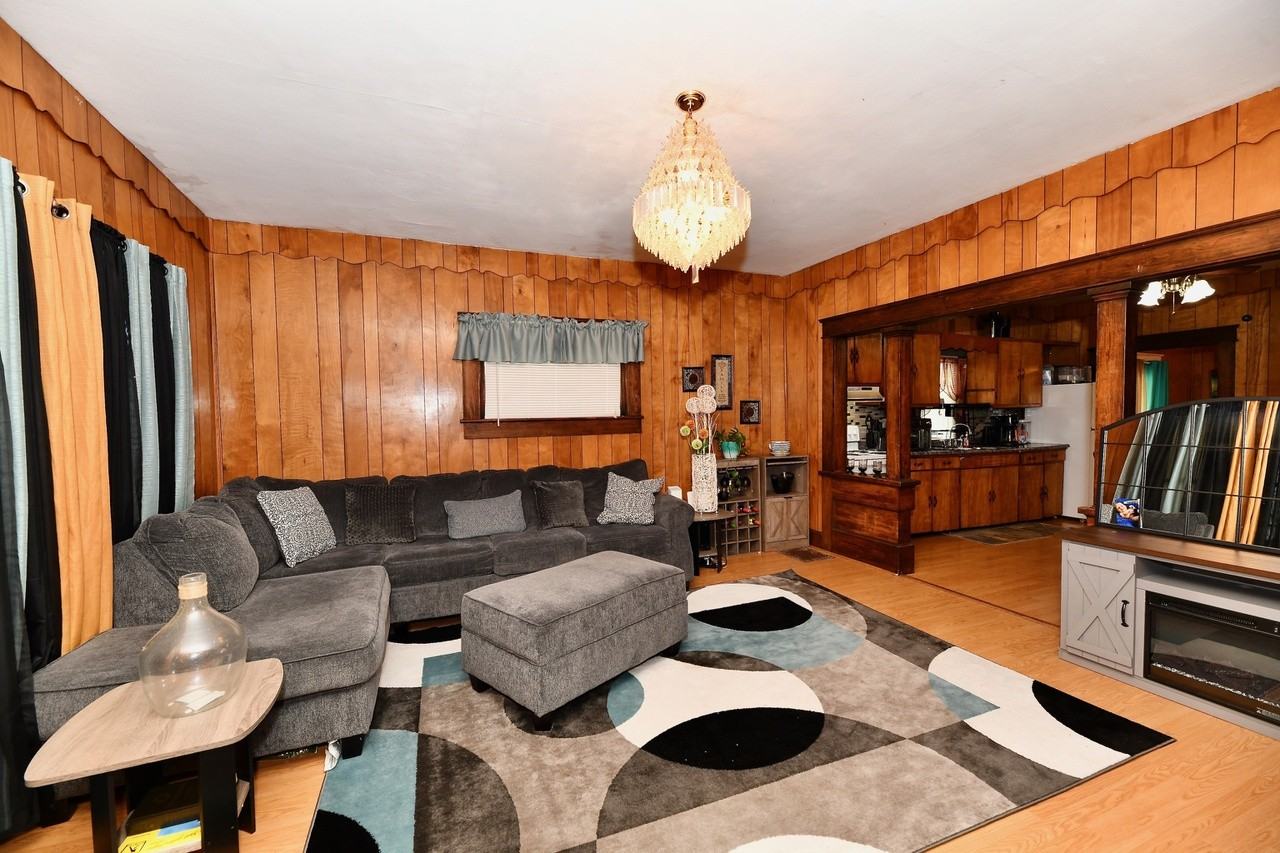 1811 Main St #NA - Photo 2 of 10