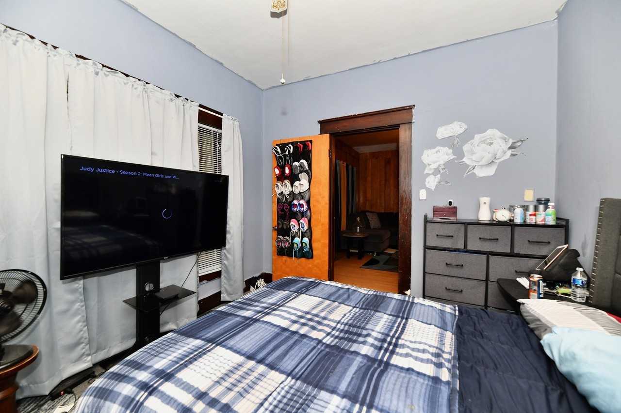 1811 Main St #NA - Photo 3 of 10