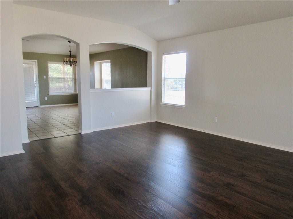 4101 Pebble Ridge Cv - Photo 3 of 8