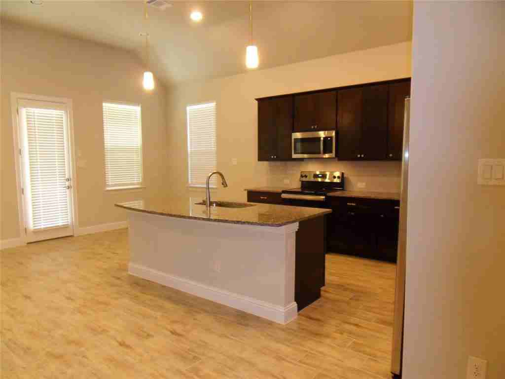 109 Old Trinity Way - Photo 3 of 8