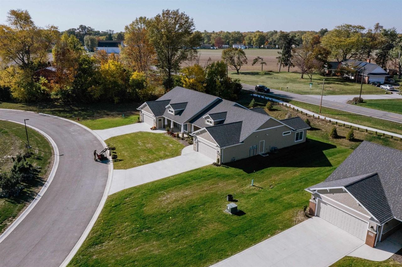 3212 West Bartlett Drive - Photo 4 of 18