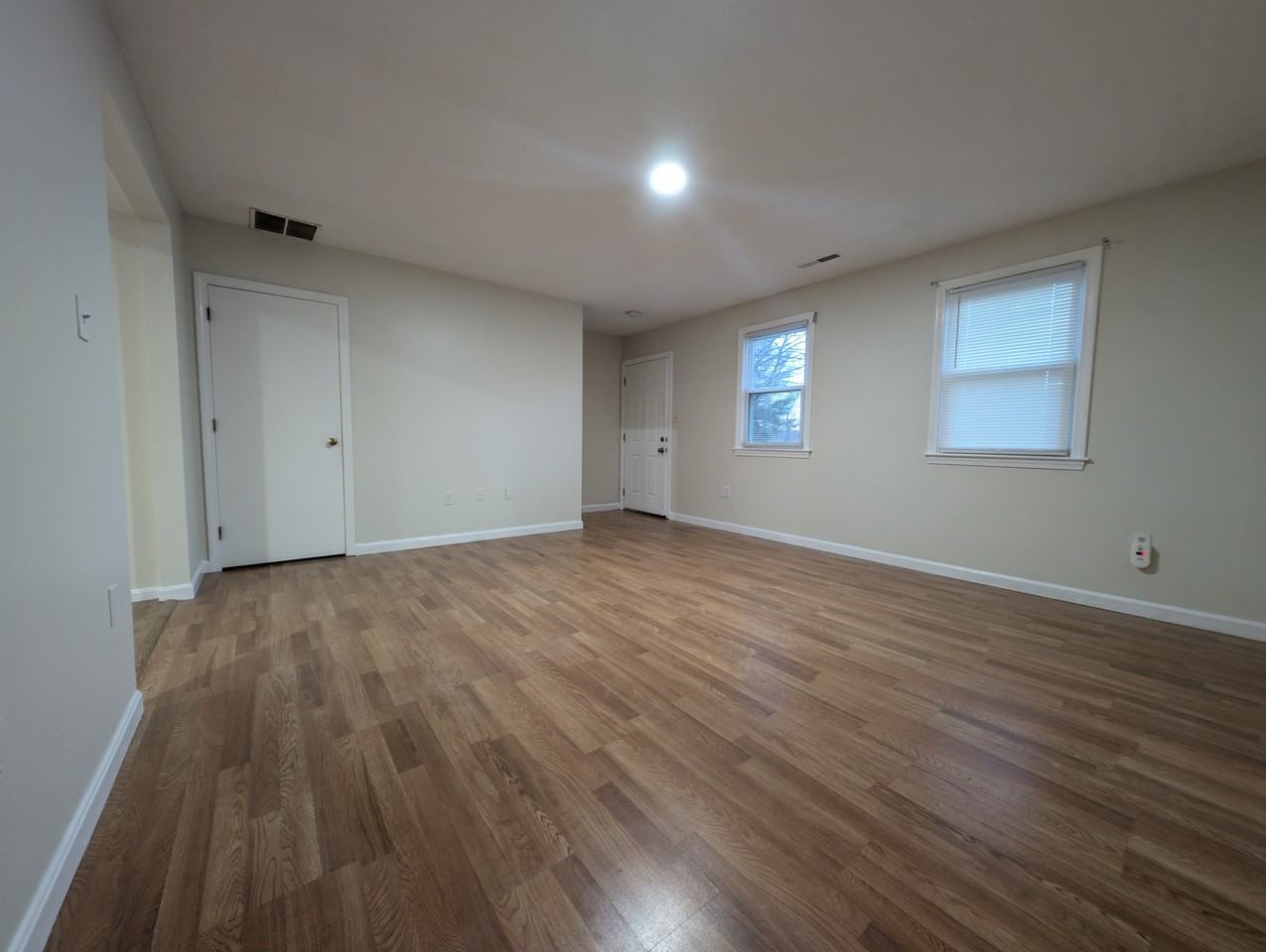 25 Bentley Circle #25 - Photo 3 of 15