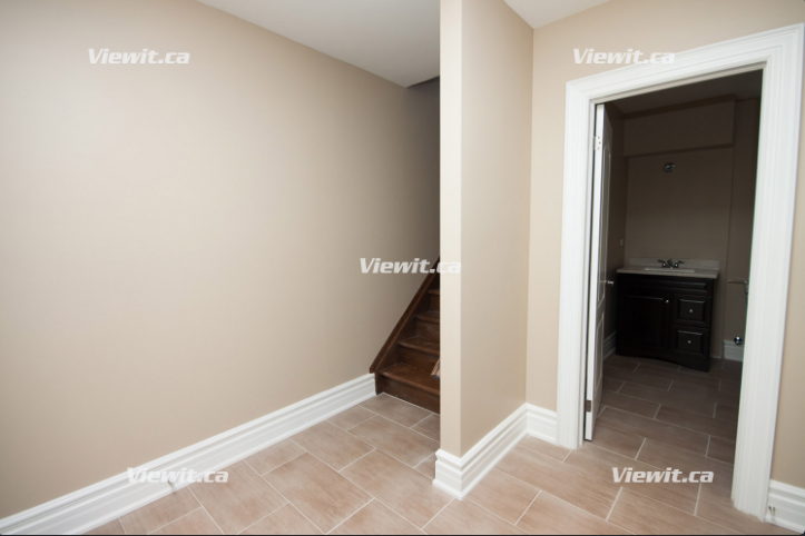 10 Steven Avenue - Photo 2 of 10