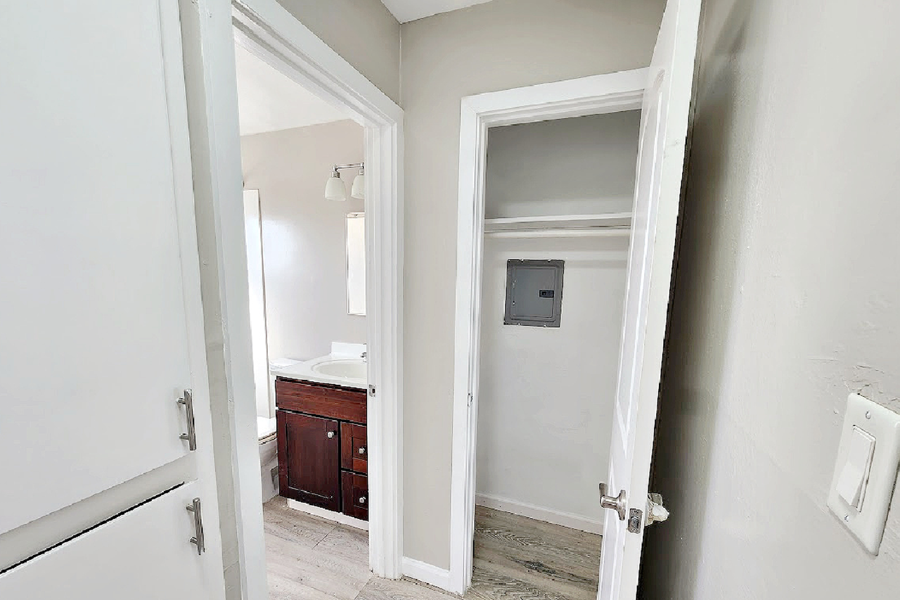 SEKK Investments Cherry LLC - Photo 4 of 8