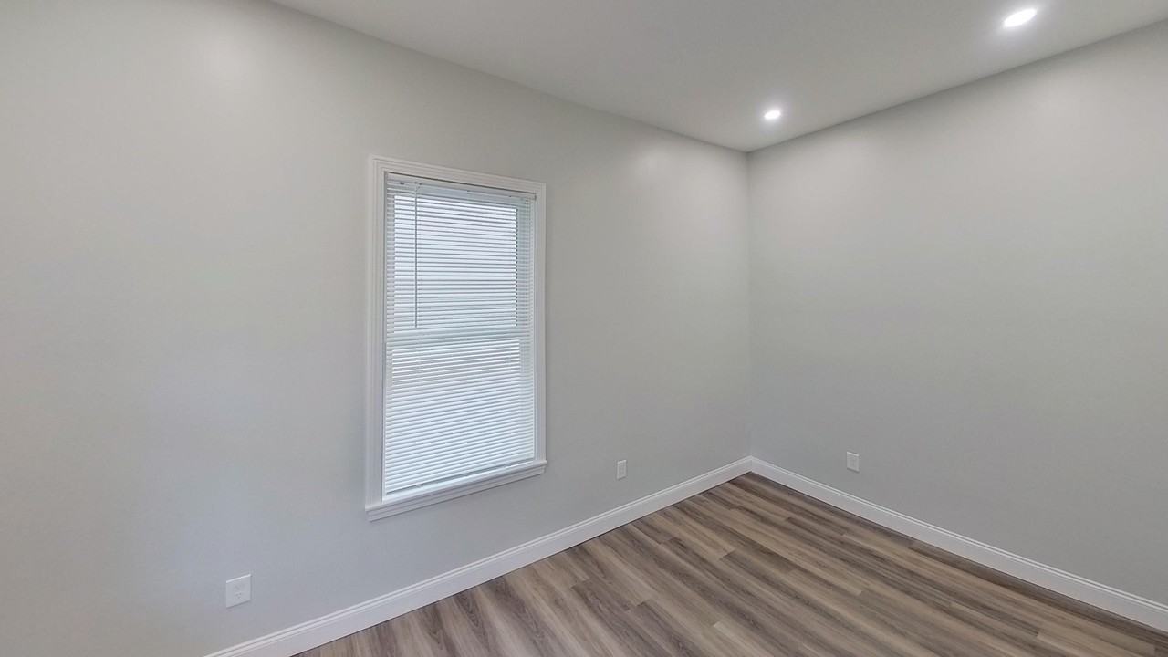 23 Oakwood Street #2 - Photo 6 of 9