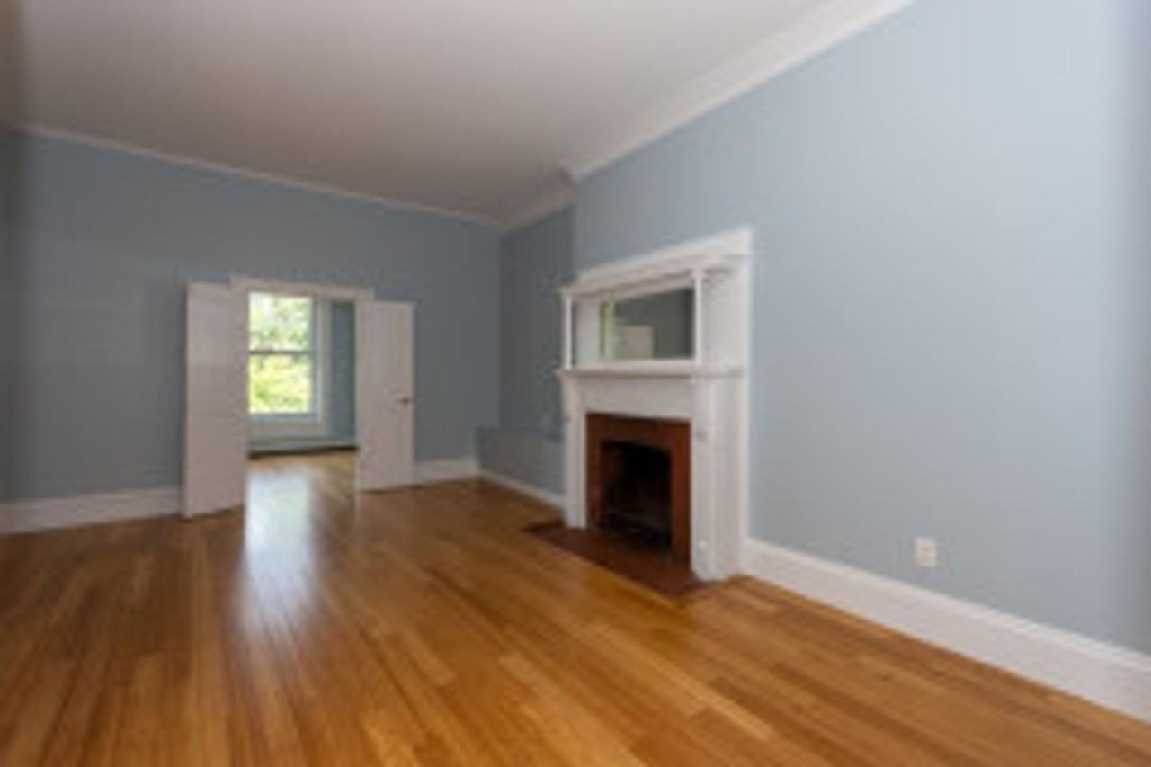 7 Bay State Rd - Photo 3 of 12