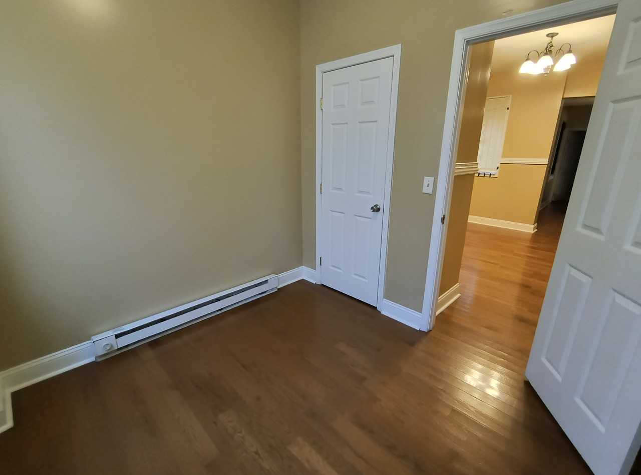 1034 W York St #1 - Photo 5 of 14