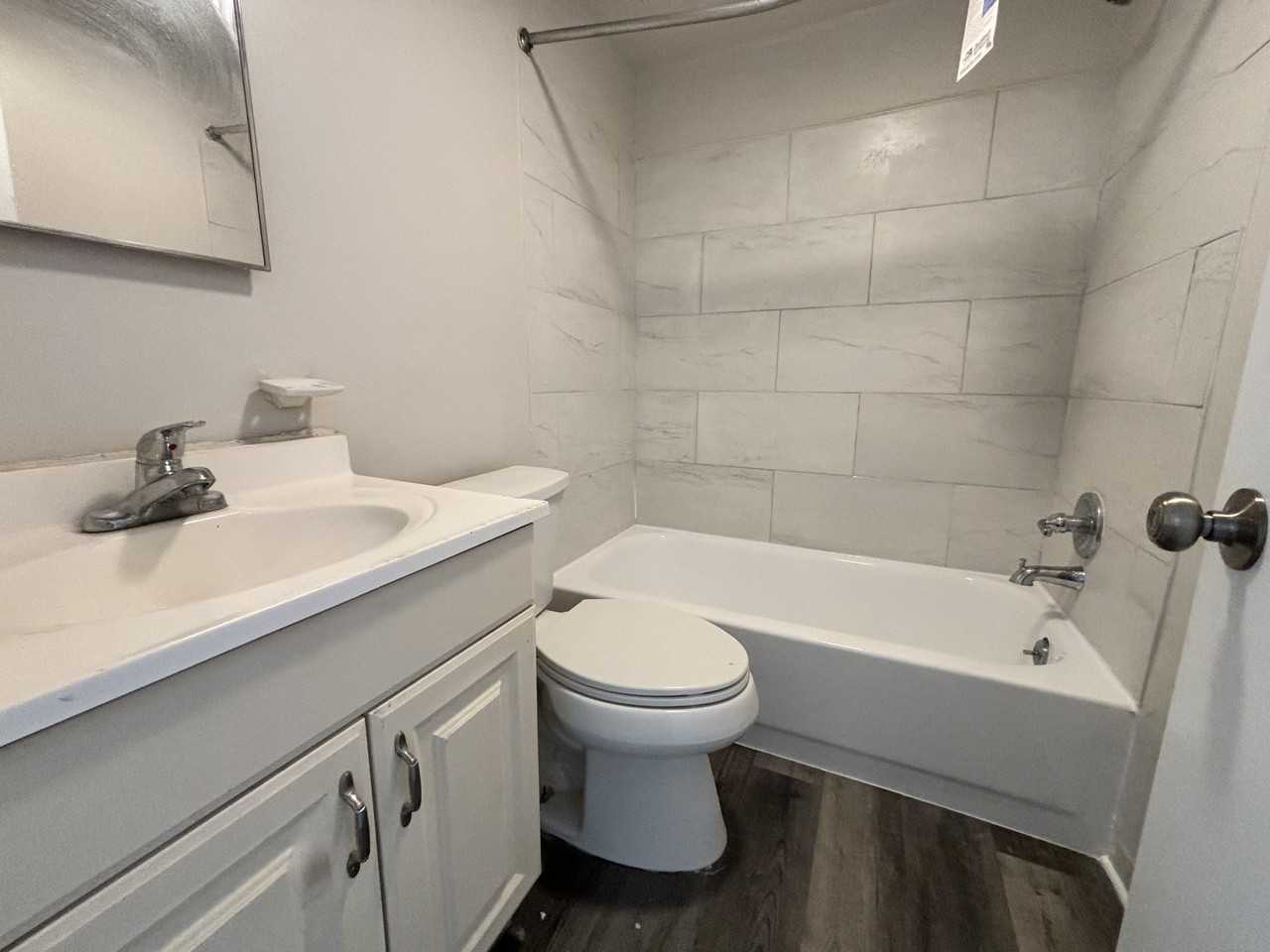 894 N 42nd St #3 - Photo 3 of 7