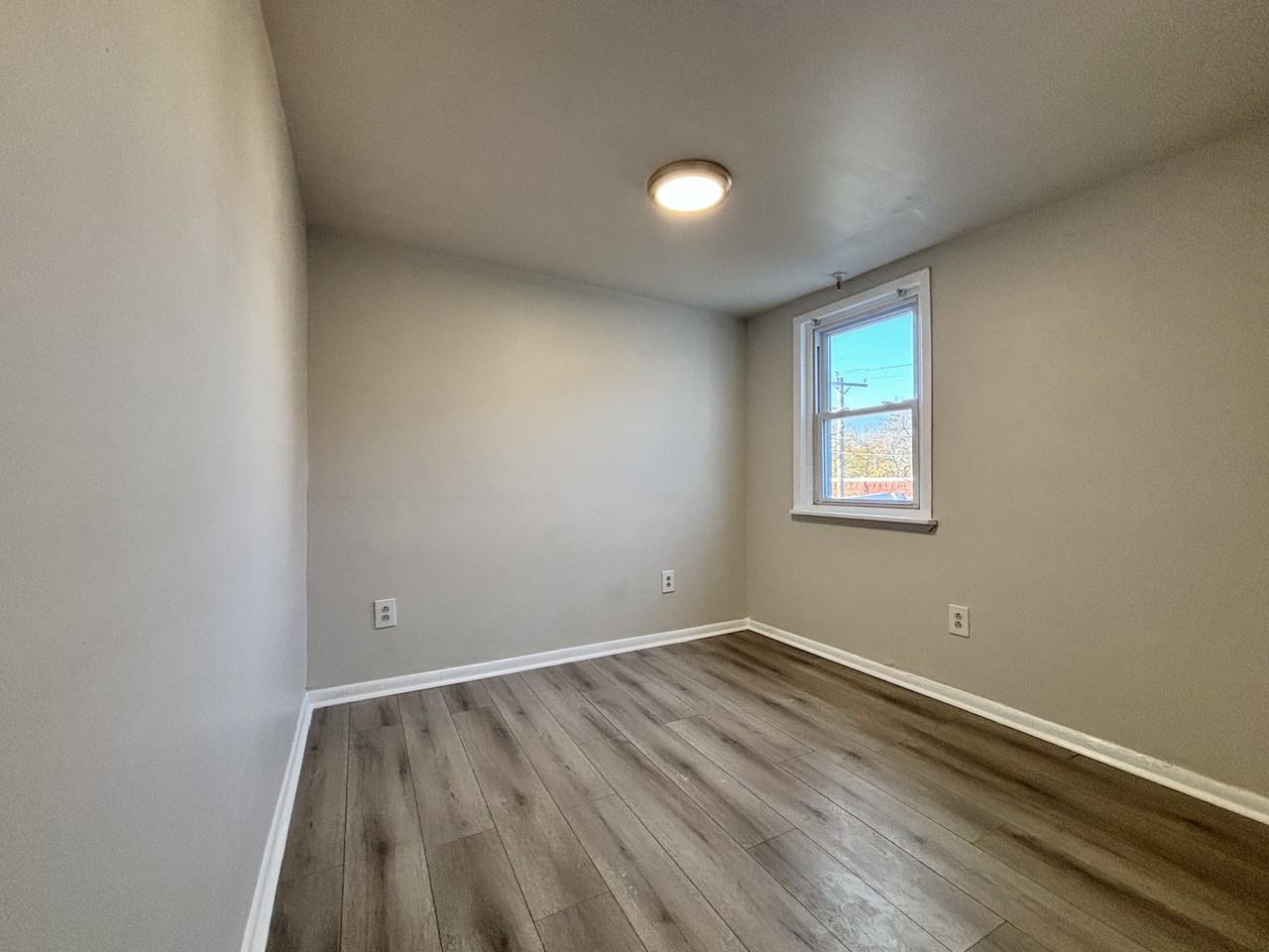 894 N 42nd St #3 - Photo 5 of 7