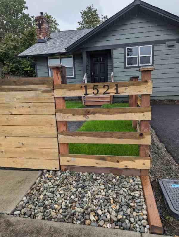 1521 1st St - Photo 4 of 5