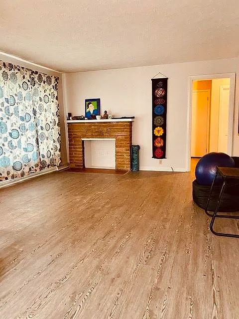 636 Washington Ave #1 - Photo 3 of 13