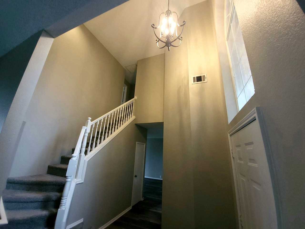 3606 Creekstone Ct - Photo 6 of 50