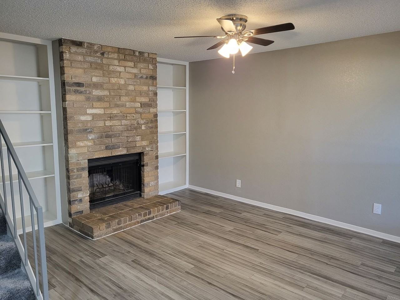 809 Treadwell Ct Apt A - Photo 5 of 23