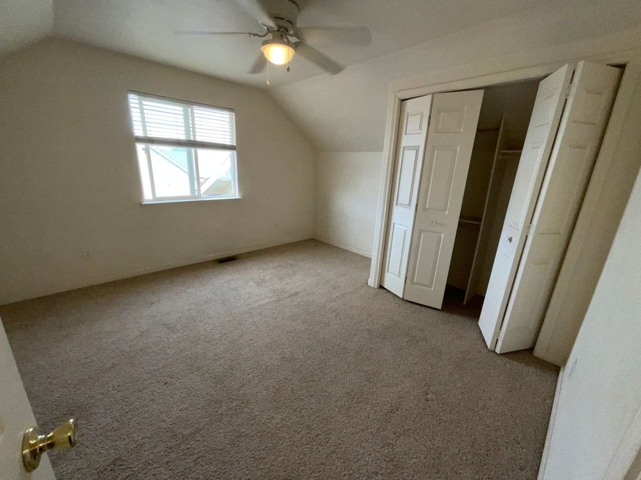708 Tanglewood Dr - Photo 7 of 25