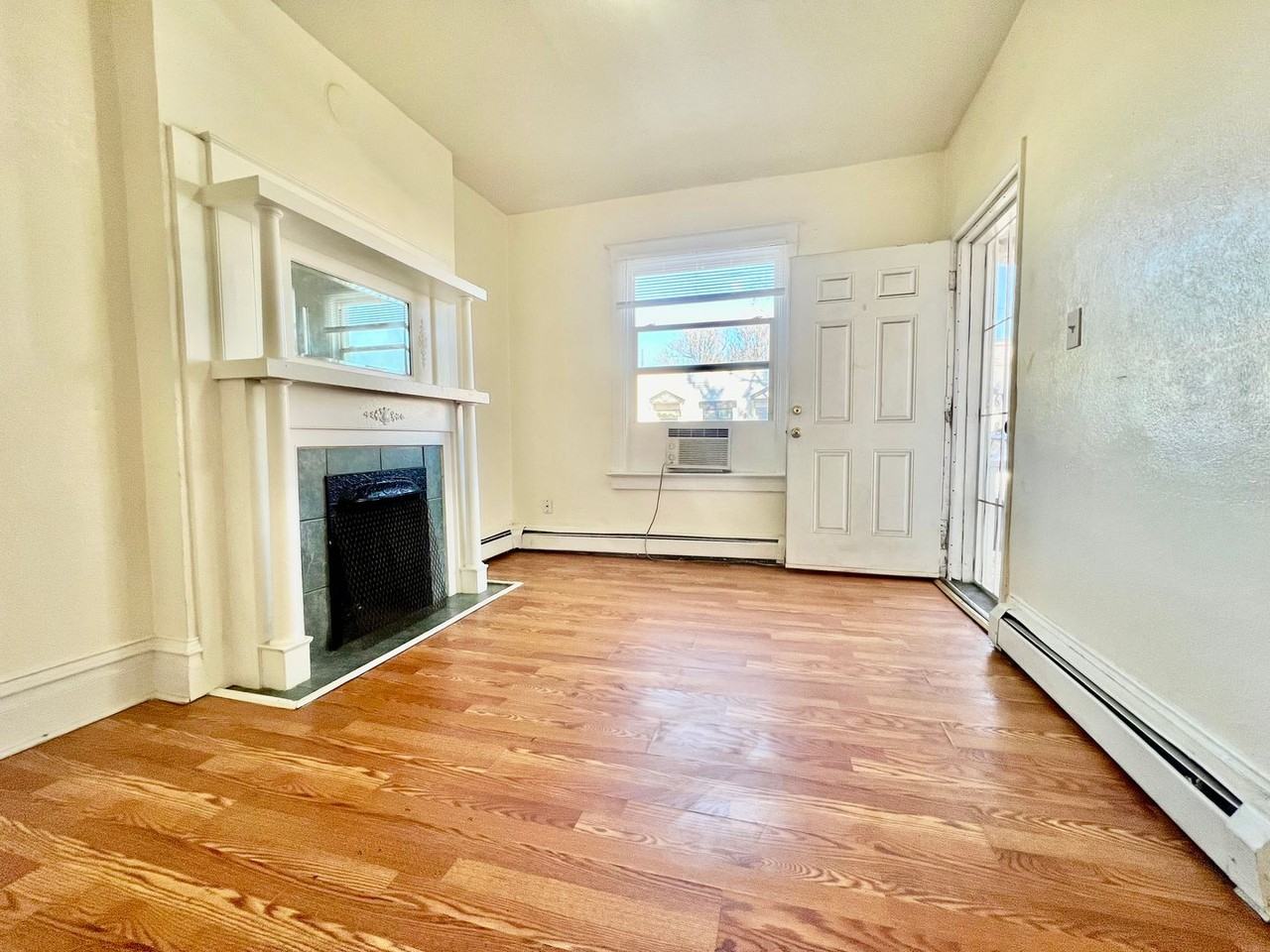 1728 East 37th Avenue - Photo 3 of 15