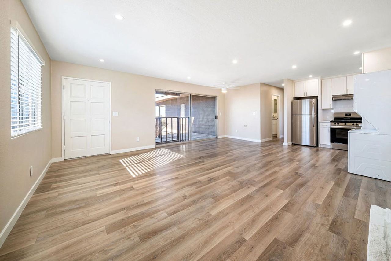 153 N. 16th Street - Photo 4 of 37