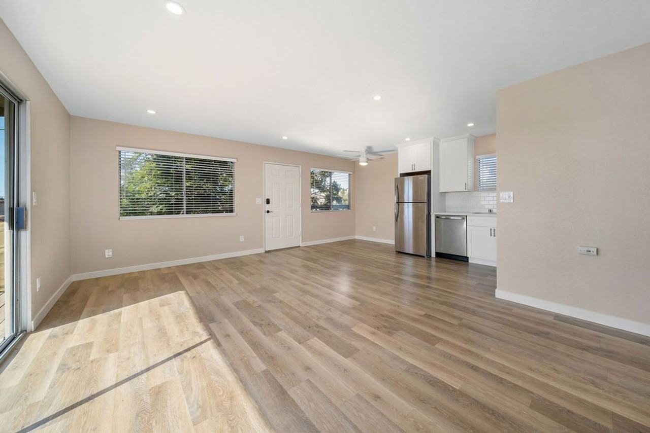 153 N. 16th Street - Photo 4 of 29