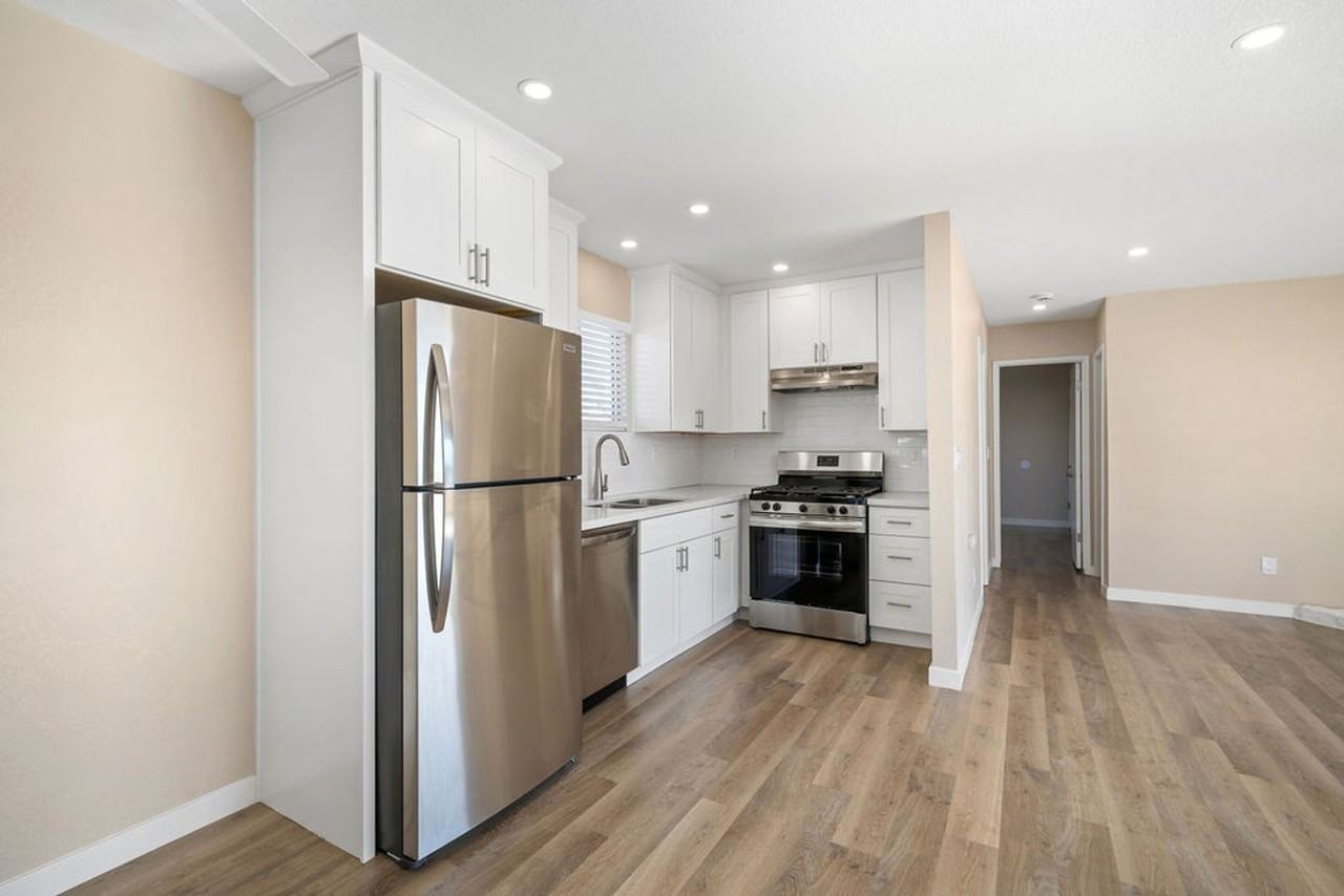 153 N. 16th Street - Photo 5 of 29