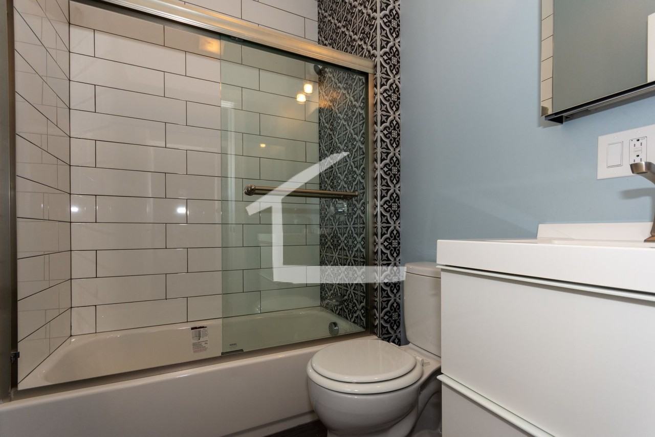 16 Bay State Rd - Photo 7 of 12